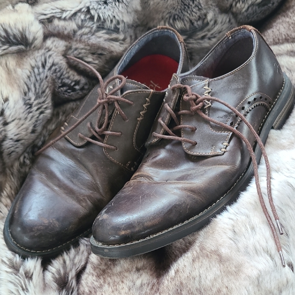 Penguin Classic Brown Leather Men's Shoes. 10.5